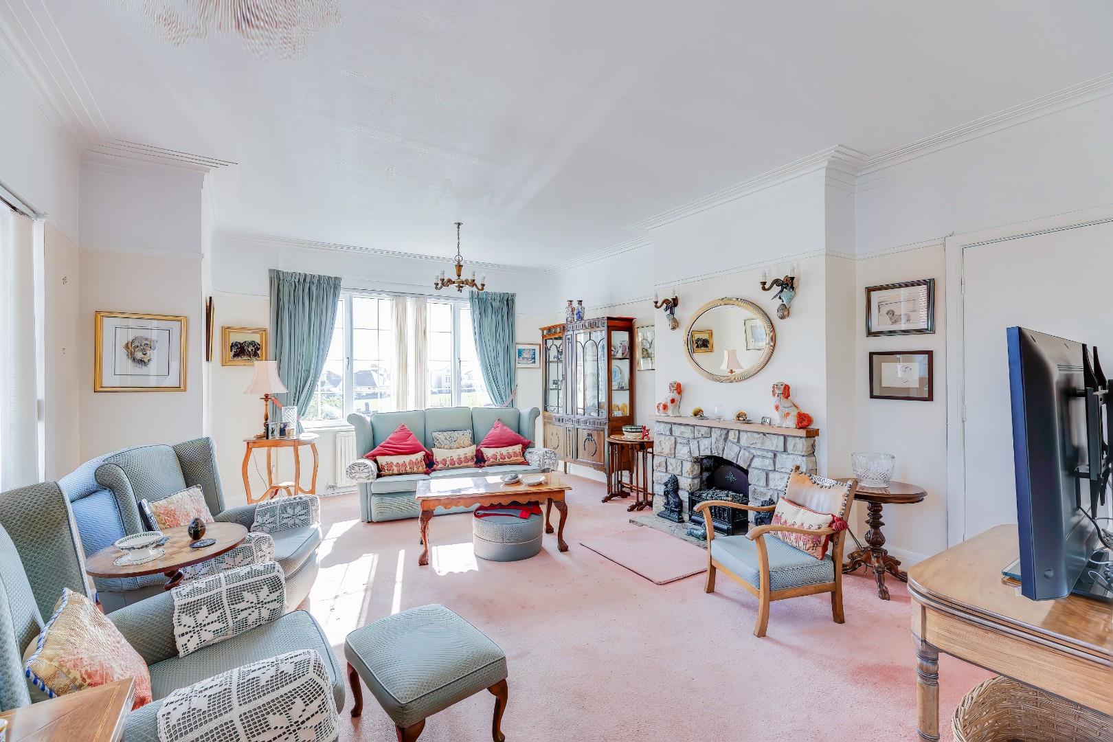 Hutchwns Close, Porthcawl, Bridgend County Borough, CF36 3LD